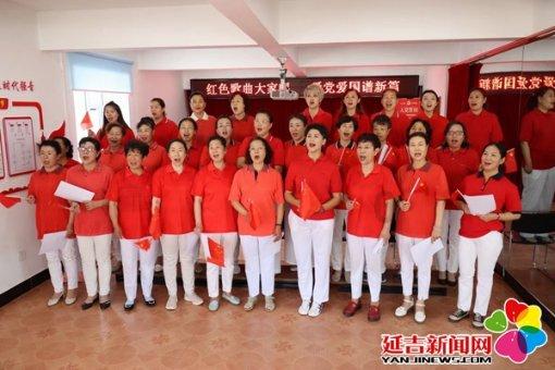 手握10万元积蓄，是选择存大银行，还是存在小银行？哪个更划算？游戏画面
